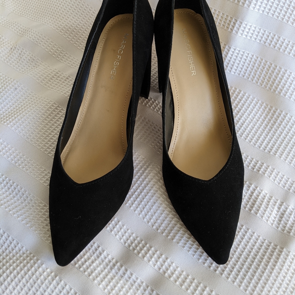 Marc Fisher black suede block pumps 7M